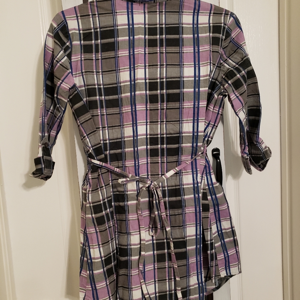 Button down shirt - Picture 3 of 3